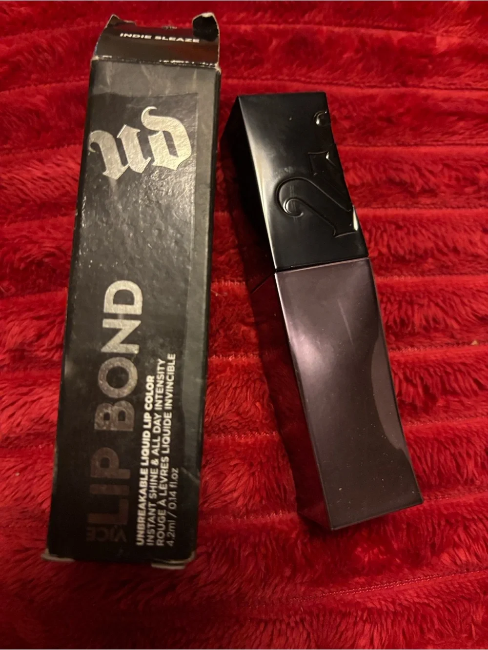 Urban Decay Vice Lip Bond in Indie Sleaze (Black) nib!